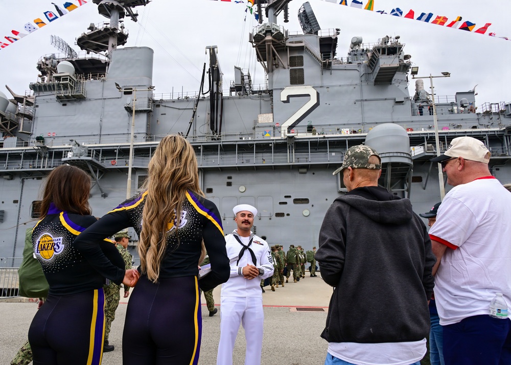 LA Lakers Cheerleaders Tour USS Essex