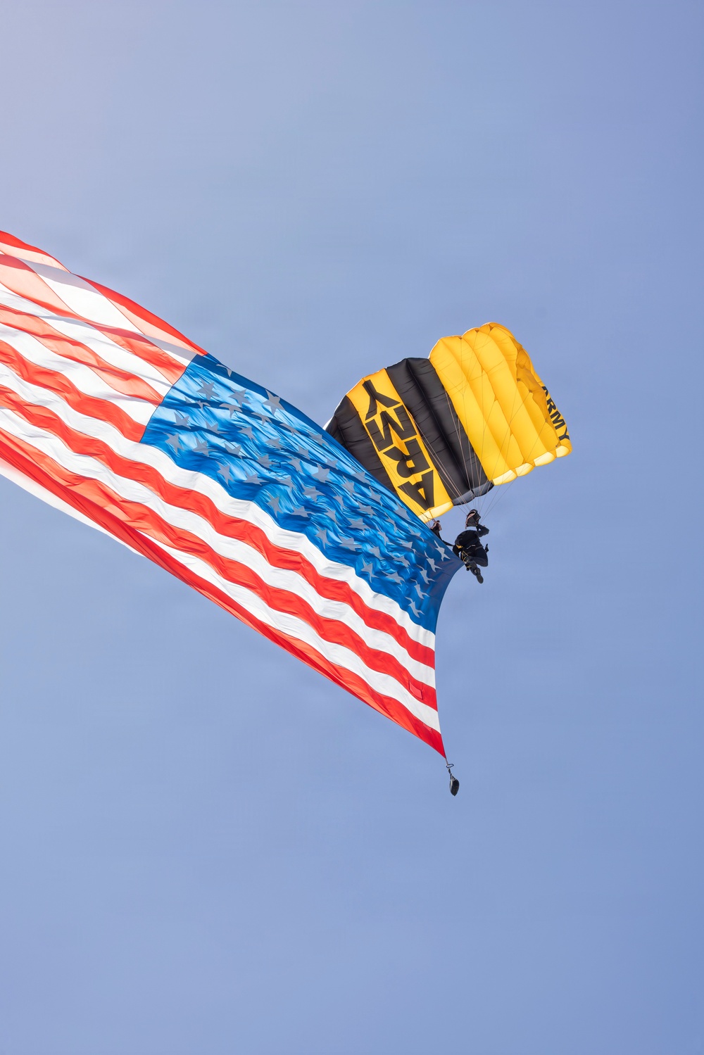 Golden Knights Open Hyundai Air and Sea Show