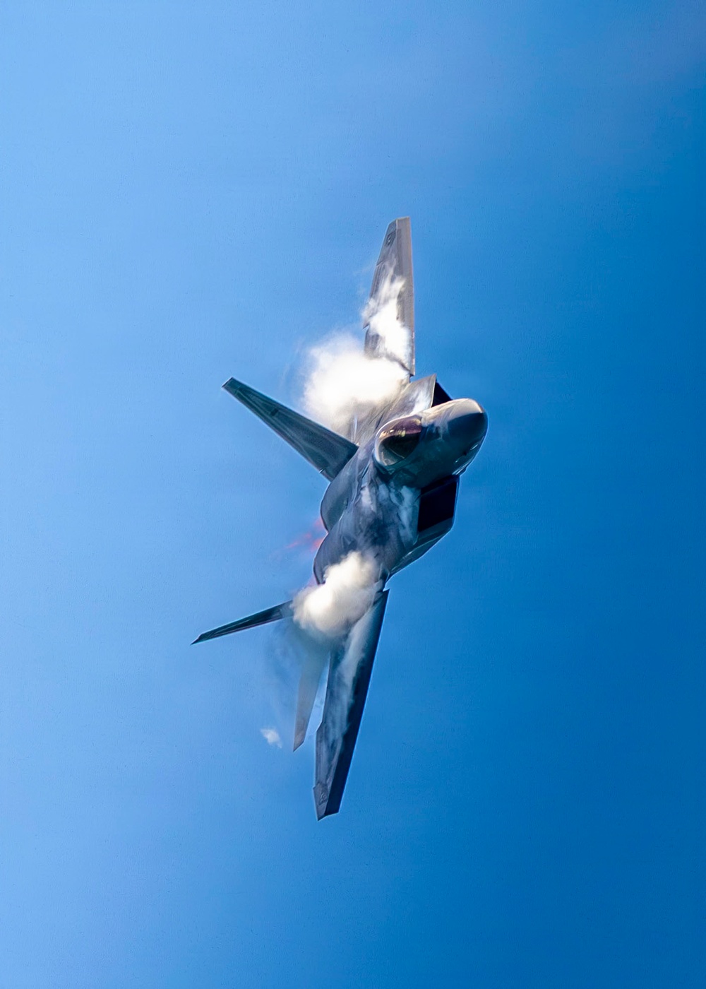 F-22 Demo Team Performs at Miami Air Show