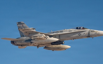 KC-135 refuels F-18