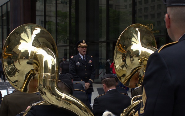 Chicago Honors Fallen Service Members During Memorial Day Ceremony at Daley Plaza