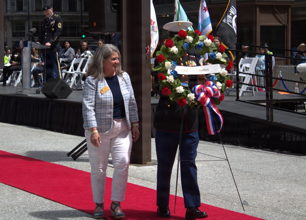 Chicago Honors Fallen Service Members During Memorial Day Ceremony at Daley Plaza