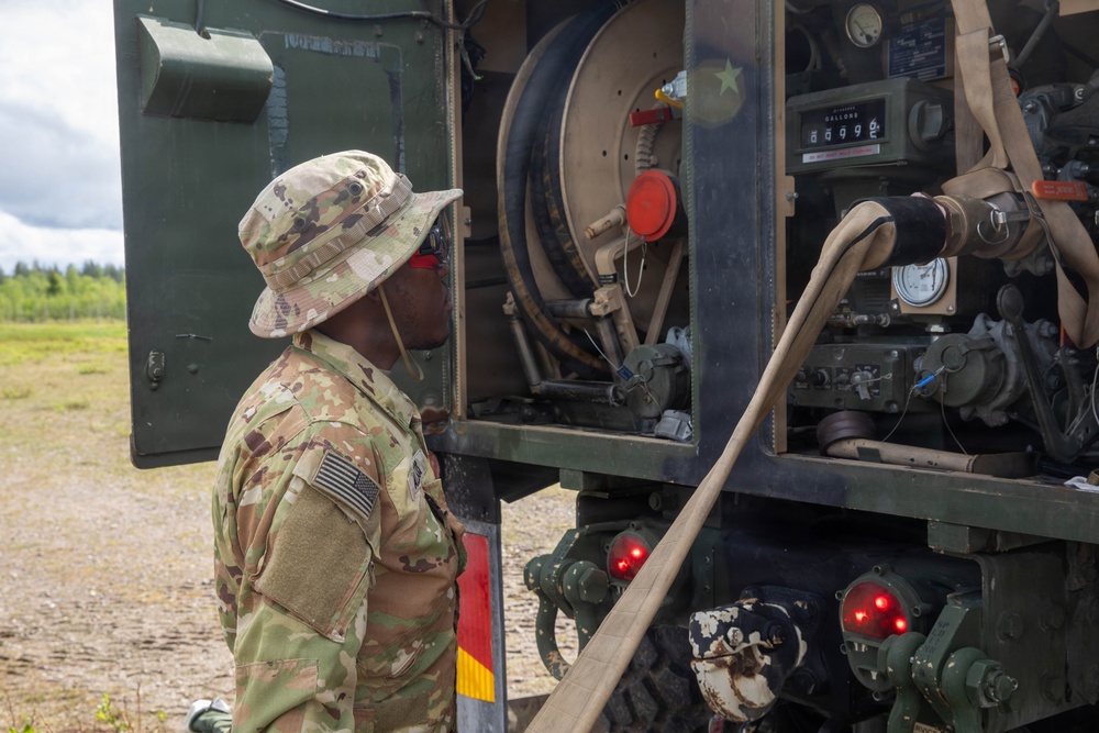 1-214th fuelers ensure readiness with hot FARP drill
