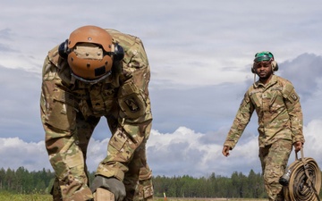 1-214th fuelers ensure readiness with hot FARP drill