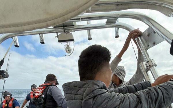 Coast Guard interdicts 10 aliens near San Clemente Island