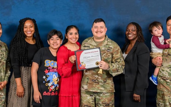 U.S. Army SSG Julio Hernandez Named AACPS' Volunteer of the Month May 2026