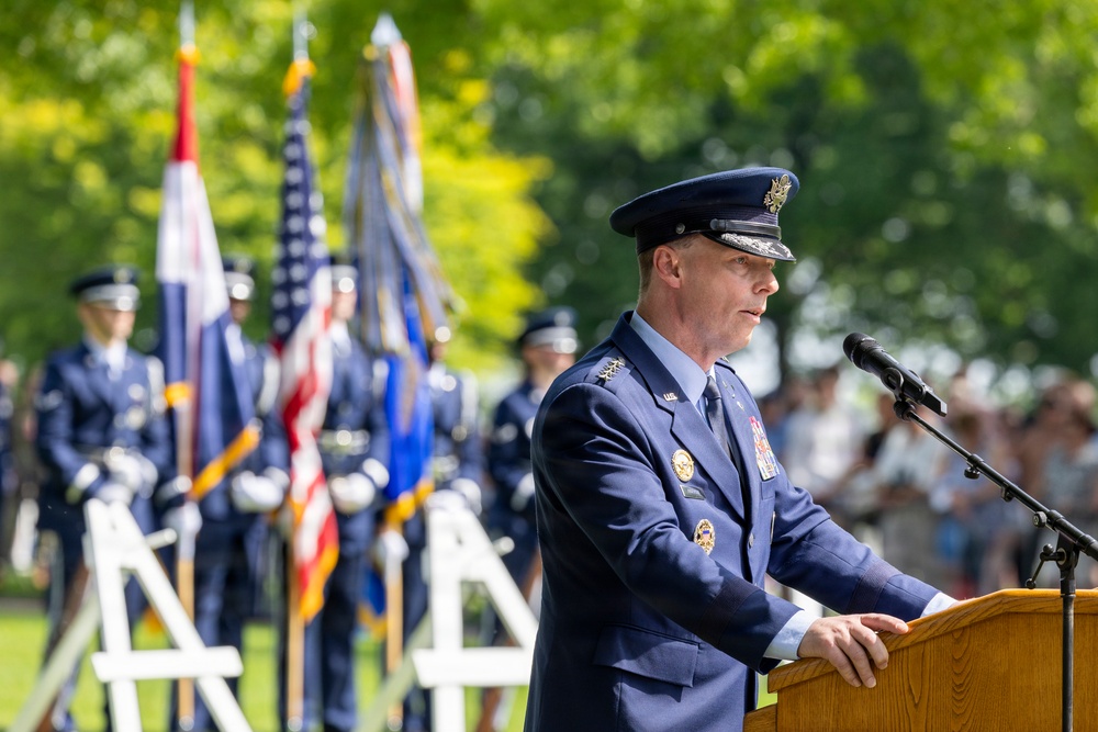 Gen. Anderson honors fallen at Margraten Cemetery