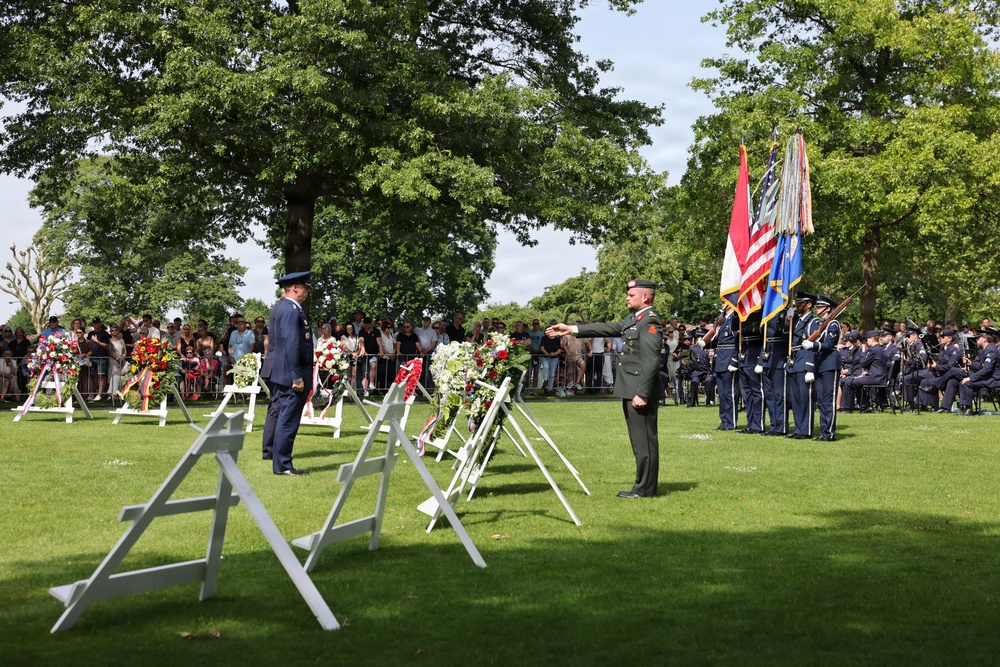 Gen. Anderson honors fallen at Margraten Cemetery