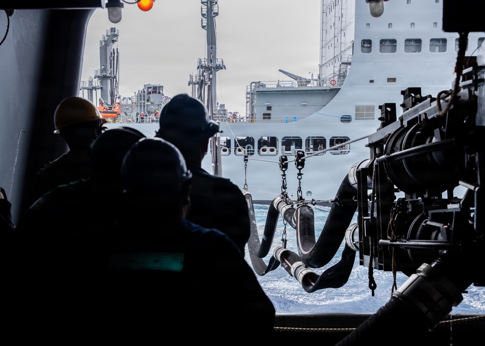 George Washington Conducts Fueling-at-Sea Evolution
