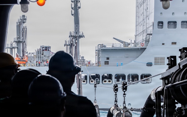 George Washington Conducts Fueling-at-Sea Evolution