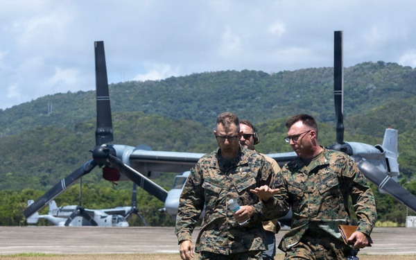SOUTHCOM Commander Visits 24th MEU on Deployment