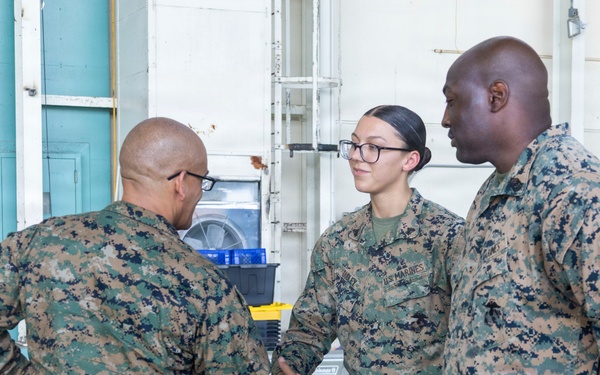 SOUTHCOM Commander Visits 24th MEU on Deployment