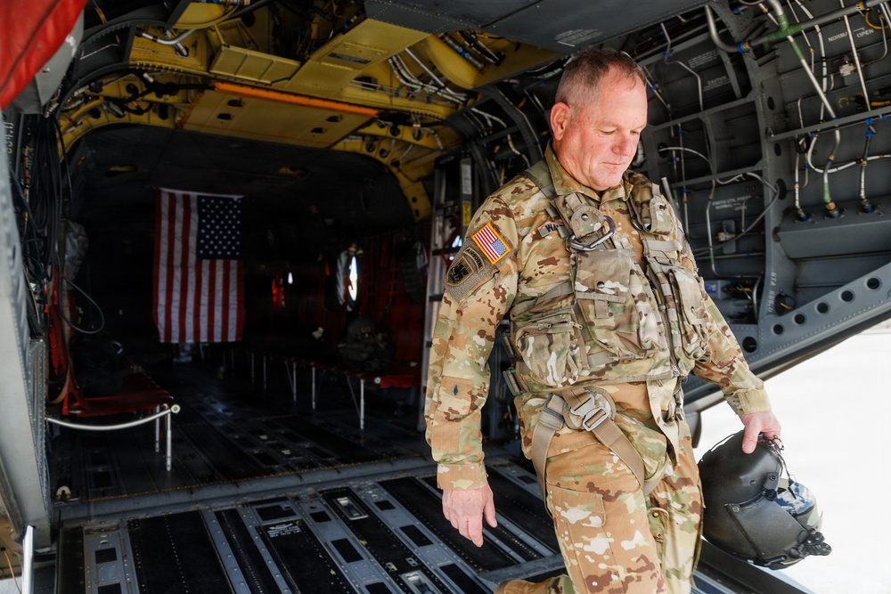 Local Master Aviator takes final flight, concludes 43-year military career