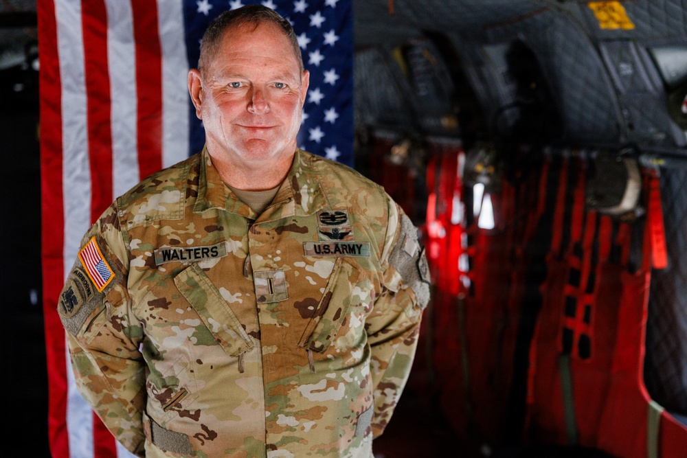 Local Master Aviator takes final flight, concludes 43-year military career
