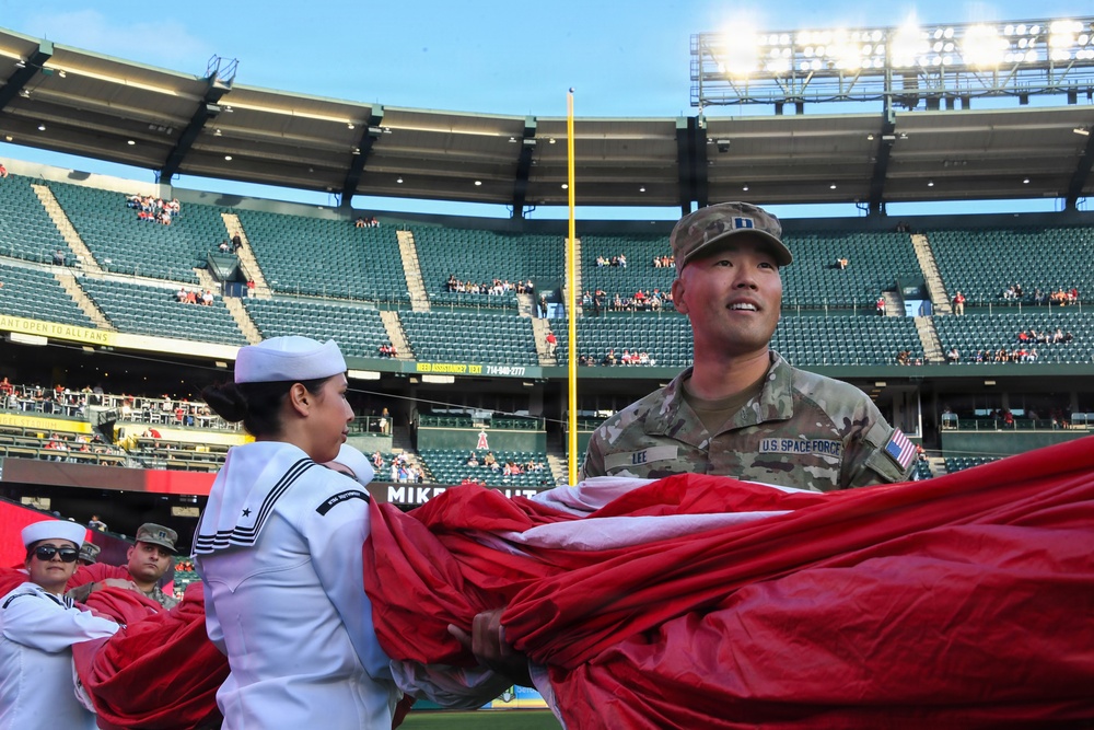 Los Angeles Angels Host Servicemembers