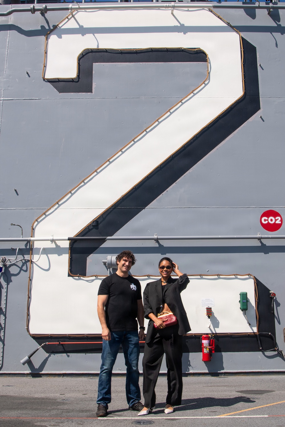 "Marshals" Actress Tours USS Essex