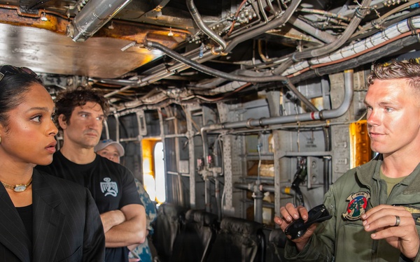 "Marshals" Actress Tours USS Essex