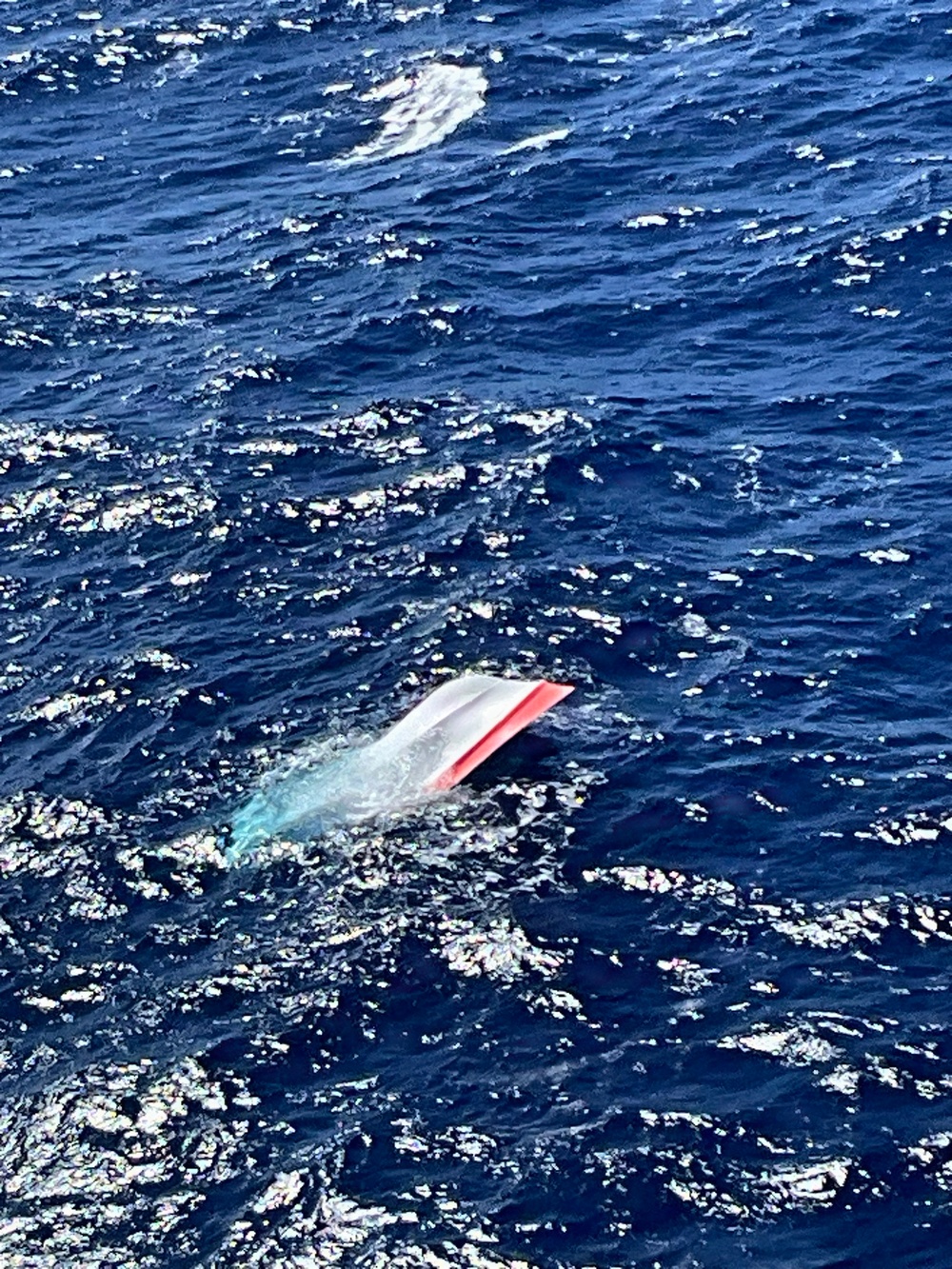 Coast Guard searching for overdue boater off Oahu