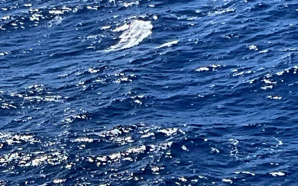 Coast Guard searching for overdue boater off Oahu