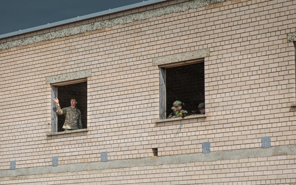 U.S. Soldiers Train Lithuanian Riflemen's Union on Close Quarters Battle