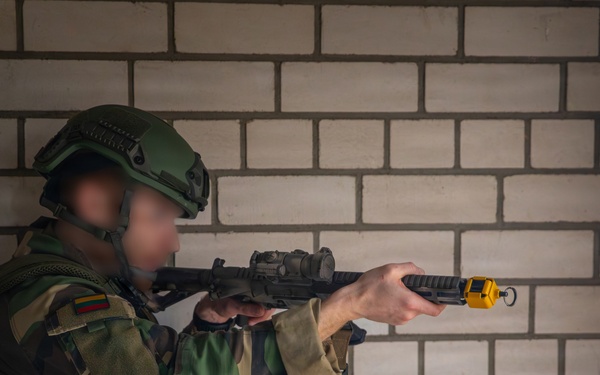 U.S. Soldiers Train Lithuanian Riflemen's Union on Close Quarters Battle