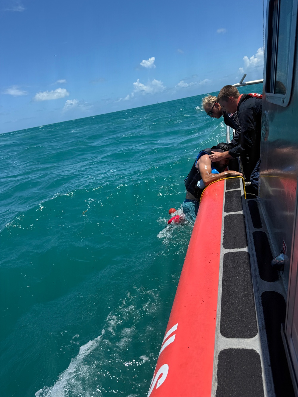 Coast Guard rescues 2 kayakers near Fort Zachary Taylor