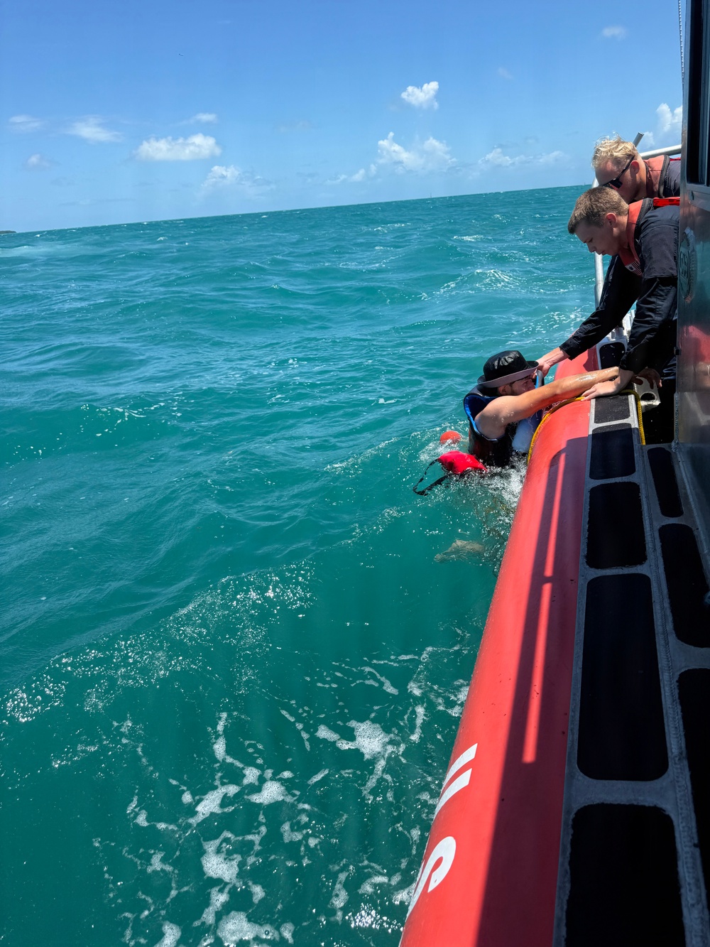 Coast Guard rescues 2 kayakers near Fort Zachary Taylor