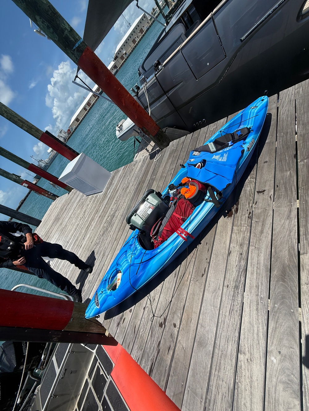 Coast Guard rescues 2 kayakers near Fort Zachary Taylor