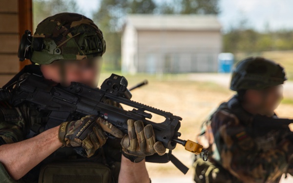 U.S. Soldiers Train Lithuanian Riflemen's Union on Close Quarters Battle