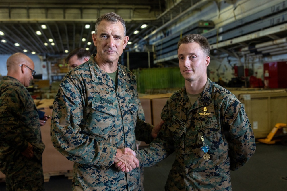 22nd MEU (SOC) | USSOUTHCOM Commander Visits USS IWO JIMA