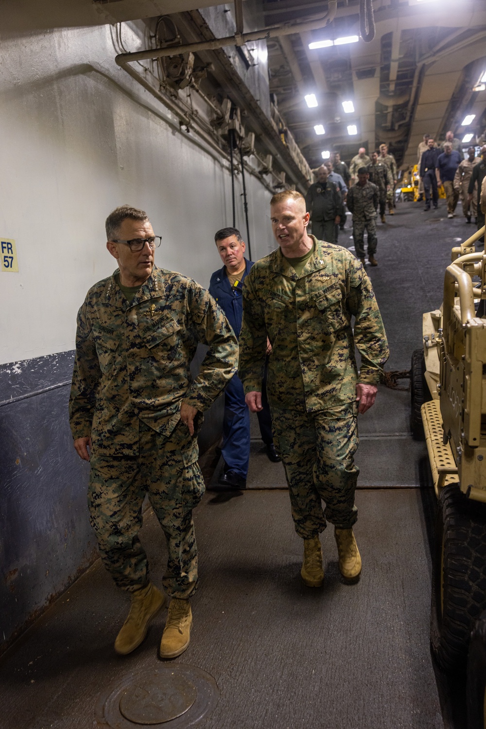 22nd MEU (SOC) | USSOUTHCOM Commander Visits USS IWO JIMA