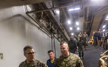 22nd MEU (SOC) | USSOUTHCOM Commander Visits USS IWO JIMA