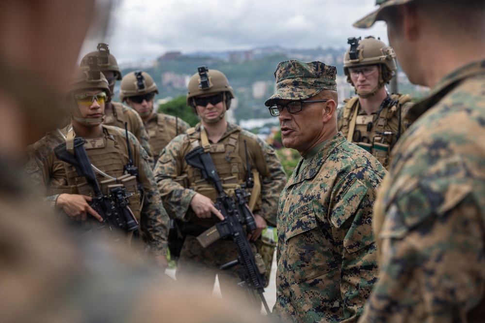 22nd MEU (SOC) | USSOUTHCOM Commander Visits Venezuela Embassy