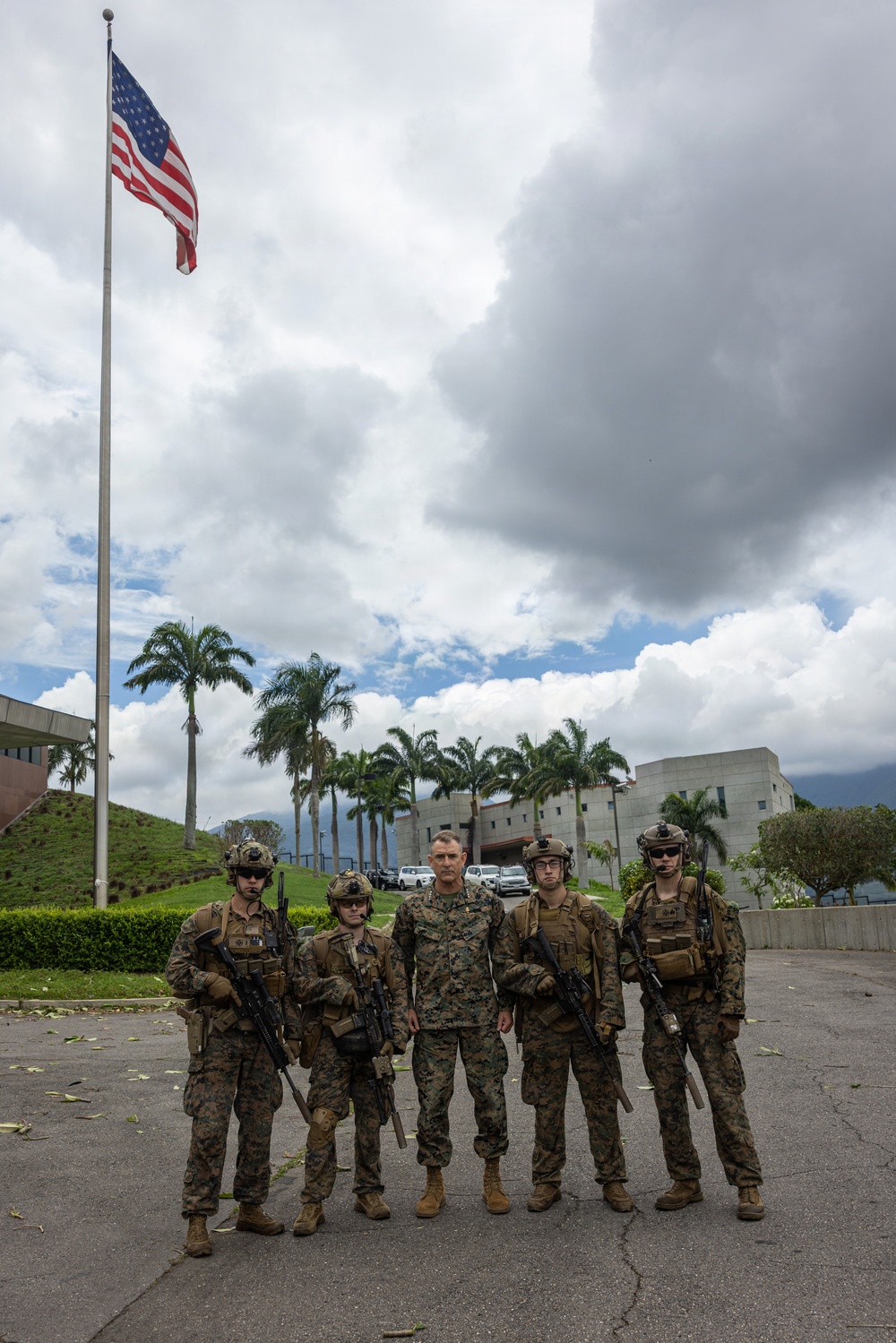 22nd MEU (SOC) | USSOUTHCOM Commander Visits Venezuela Embassy