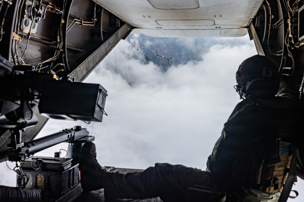 22nd MEU (SOC) | USSOUTHCOM Commander Visits Venezuela Embassy