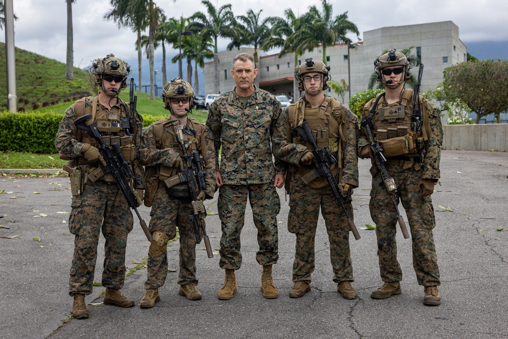 22nd MEU (SOC) | USSOUTHCOM Commander Visits Venezuela Embassy