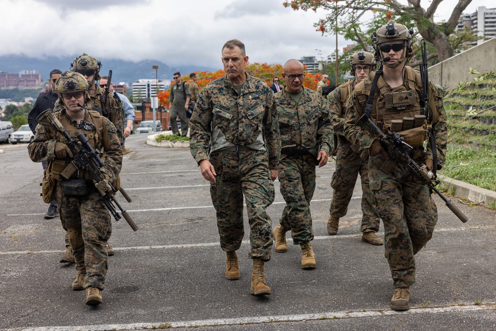 22nd MEU (SOC) | USSOUTHCOM Commander Visits Venezuela Embassy