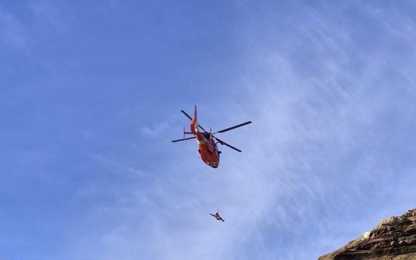 Coast Guard rescues hiker from cliff on God's Thumb in Lincoln City, Oregon