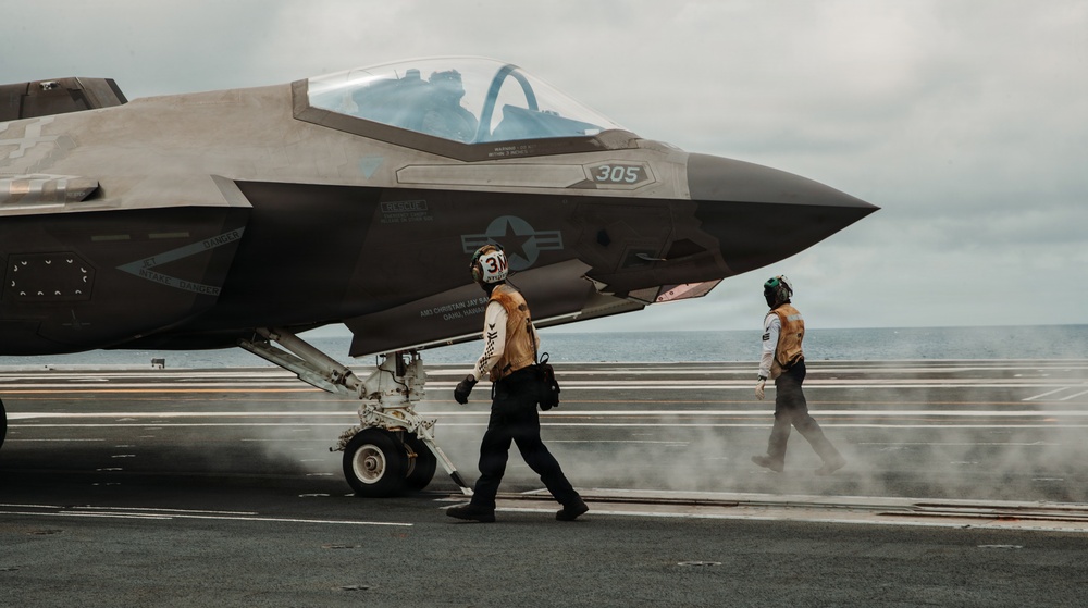 USS George Washington Conducts Flight Operations