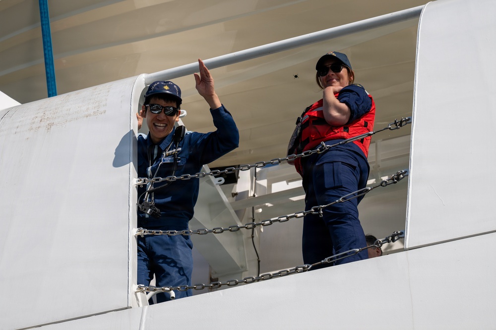 U.S., Canadian, and Japanese Coast Guards complete joint search and rescue exercise in Strait of Juan de Fuca