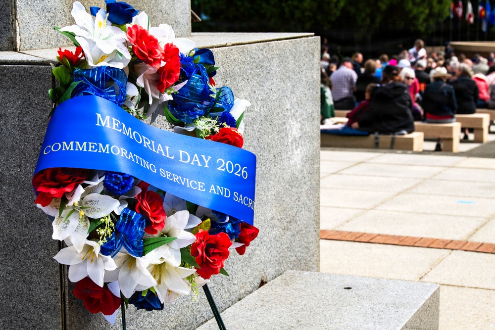 Oregon Soldiers and Airmen Honor Memorial Day in Regional Ceremonies