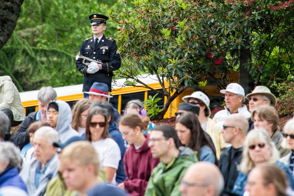 Oregon Soldiers and Airmen Honor Memorial Day in Regional Ceremonies