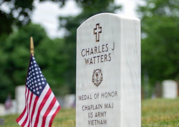 Chaplain Corps honors the fallen at Arlington National Cemetery during ‘Flags In’