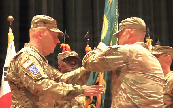 AFSBn-Korea welcomes Kromm, bids farewell to Thompson, in change of command ceremony