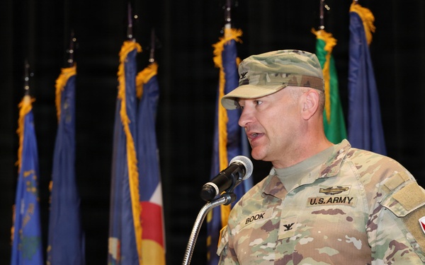 AFSBn-Korea welcomes Kromm, bids farewell to Thompson, in change of command ceremony