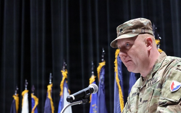 AFSBn-Korea welcomes Kromm, bids farewell to Thompson, in change of command ceremony