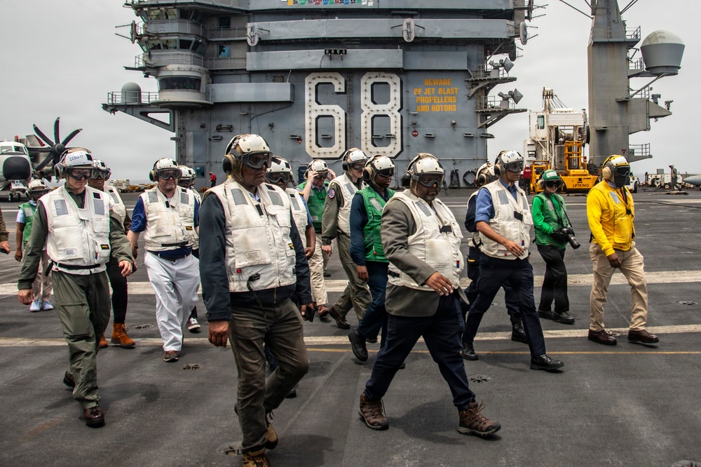 Trinidad and Tobago Government and Military Leaders Visit Nimitz