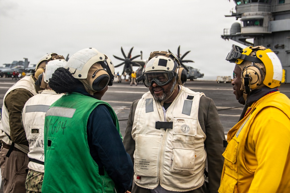 Trinidad and Tobago Government and Military Leaders Visit Nimitz