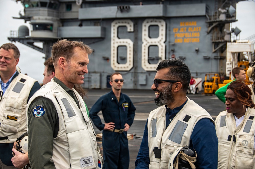 Trinidad and Tobago Government and Military Leaders Visit Nimitz