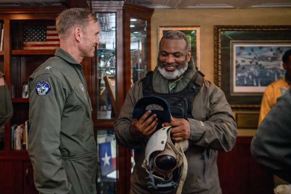 Trinidad and Tobago Government and Military Leaders Visit Nimitz